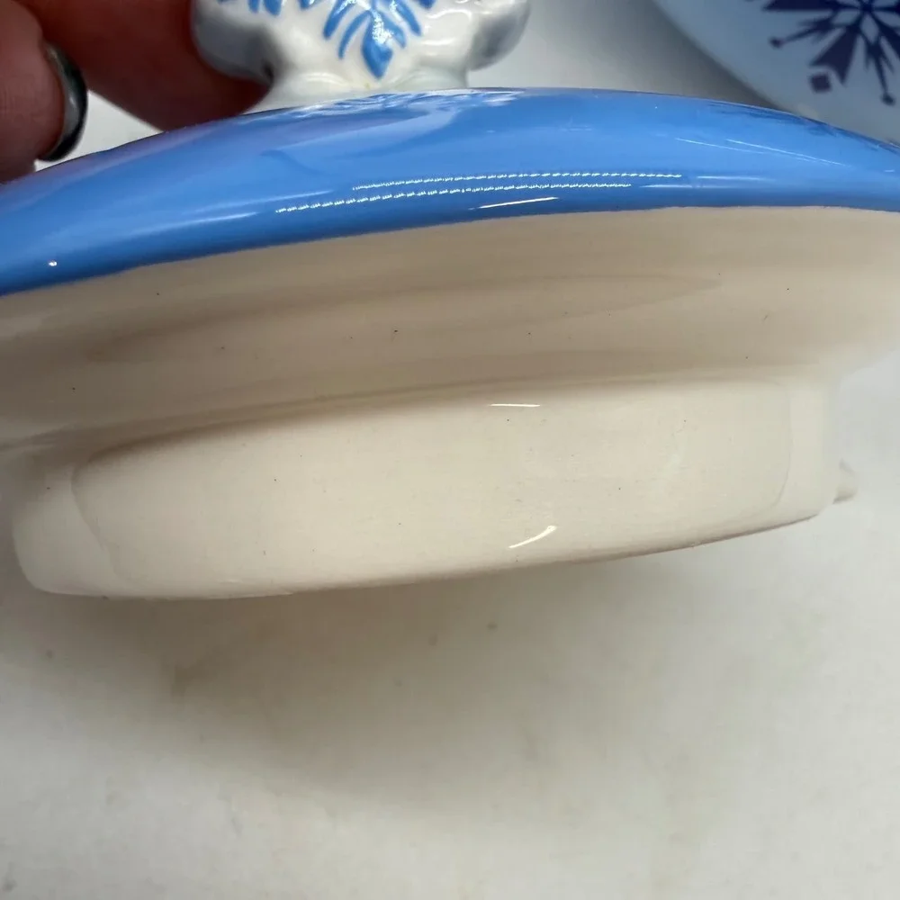 Disney Frozen Elsa Anna Ceramic Teapot Blue Snowflake Lid Movie Collectible